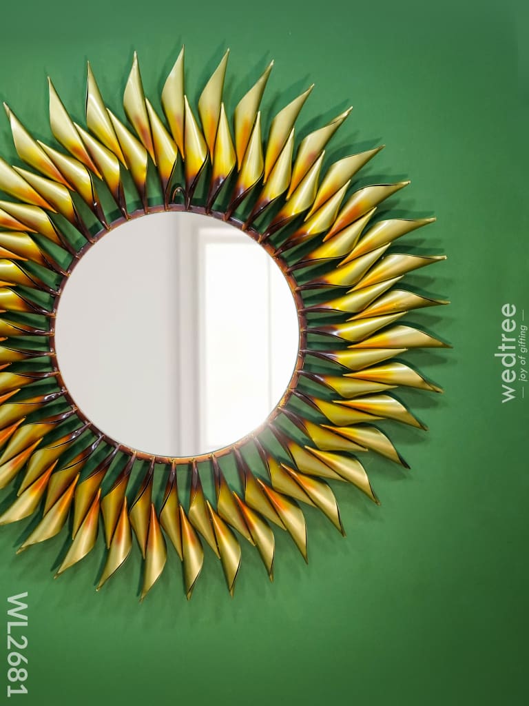Metal Sun Shaped Mirror - Wl2681 Mirrors