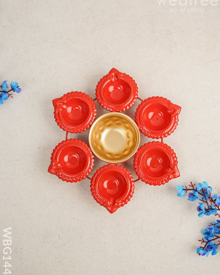 Metal Urli With 6 Diya - Wbg1442 Decor