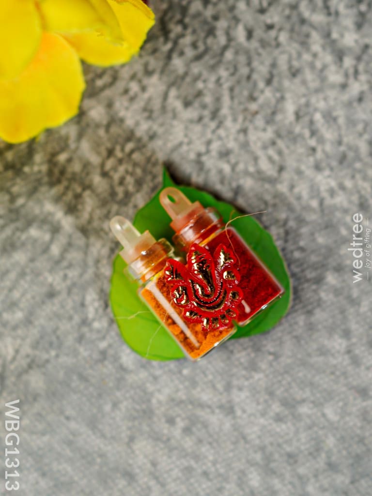 Miniature Manjal Kumkum Set On Leaf Base - Wbg1313 Fancy