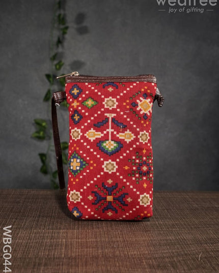 Mobile Sling Bag - Assorted Print Design Wbg0443 Clutches & Purses