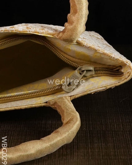 Multicolor Handbag With White Floral Embroidery - Wbg0298 Hand Bags