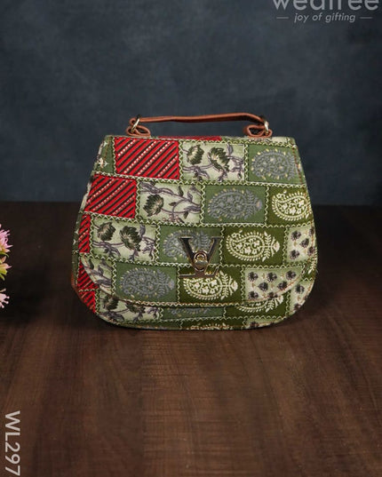Multicolour Printed Fabric Sling Bag With Lock - Wl2976 Bags