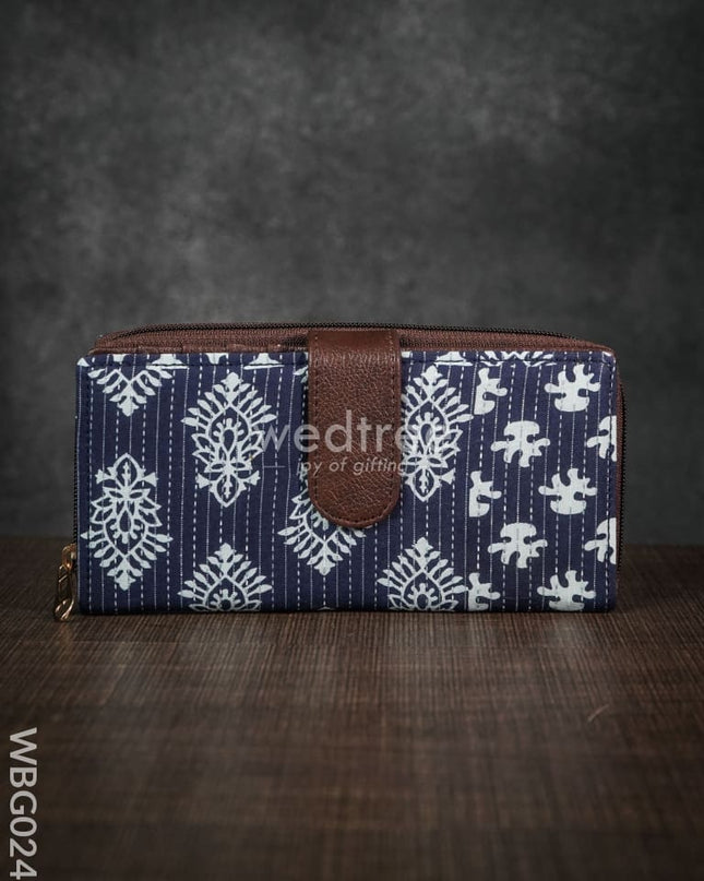 Multidesigned Handy Pouch With Clasp Lock For Ladies - Medium Wbg0248 Clutches & Purses