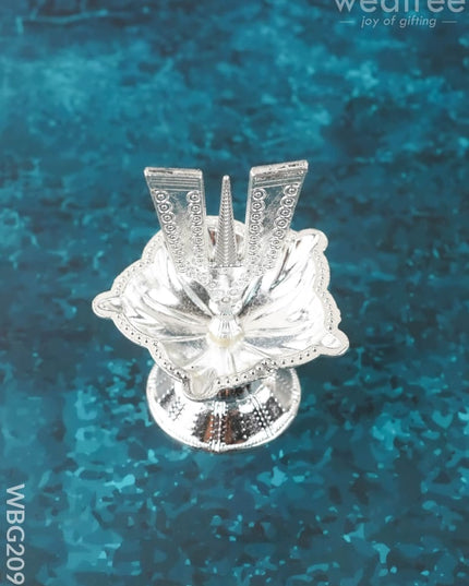 Namam Diya - 3 inch - WBG2097 - White Metal Diya RG