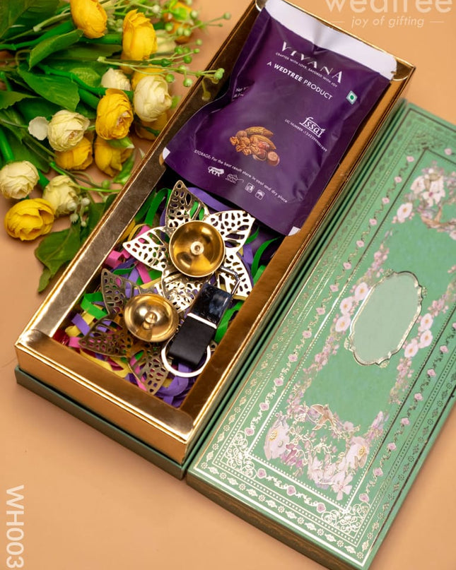 New Year Hamper 2 - Brass Diya Keychain And Dry Fruits Wh0036 Hampers