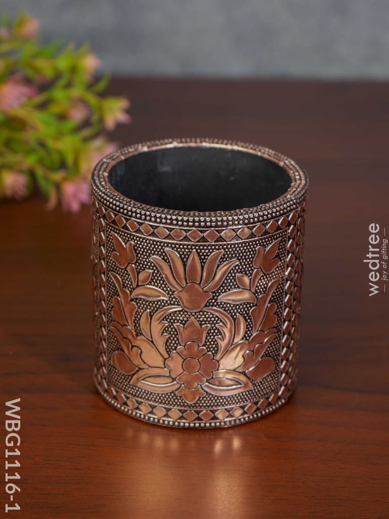 Oxidised Penstand With Floral Design - Wbg1116 Copper Finish