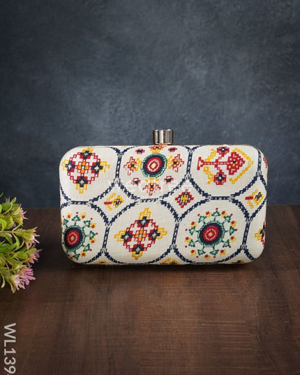 Patola Print Wallet - Wl1394 Clutches And Purses