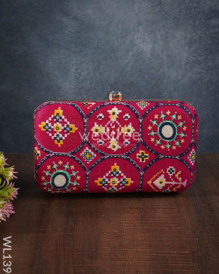 Patola Print Wallet - Wl1394 Clutches And Purses