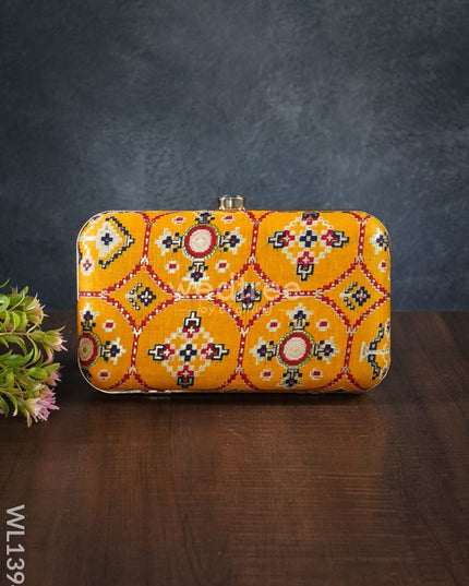 Patola Print Wallet - Wl1394 Clutches And Purses