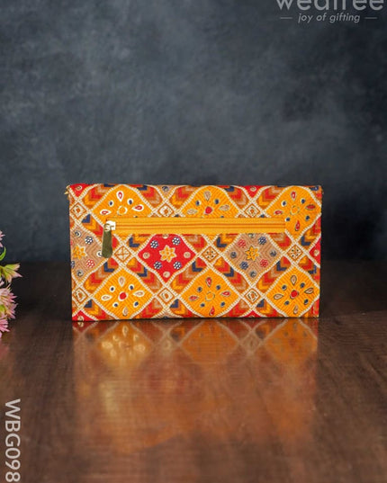 Patola Printed Purse - Wbg0985 Clutches & Purses