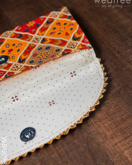 Patola Printed Purse - Wbg0985 Clutches & Purses