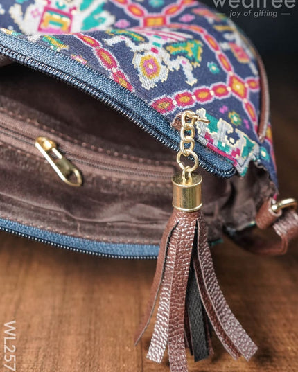 Patola Printed Sling Bag - Wl2578 Bags