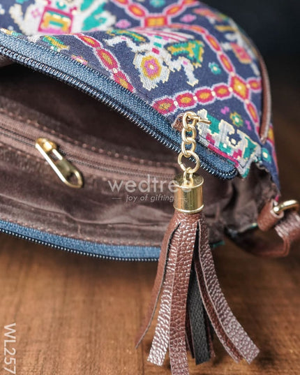 Patola Printed Sling Bag - Wl2578 Bags