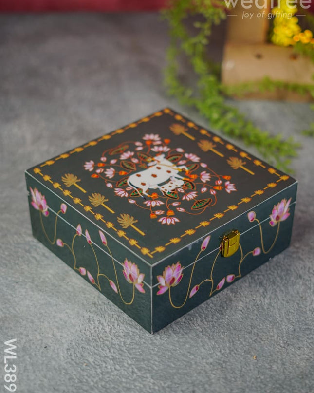 Pichwai Dry Fruit Box With 4 Partitions - Wl3896