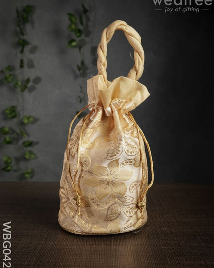 Potli Bag With Flower Embroidery - Wbg0421 Bags