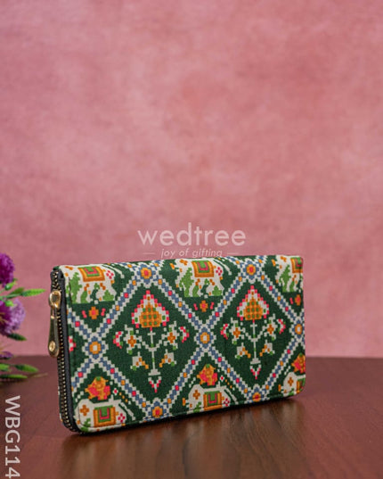 Printed Fabric Clutch - Wbg1144 Clutches & Purses