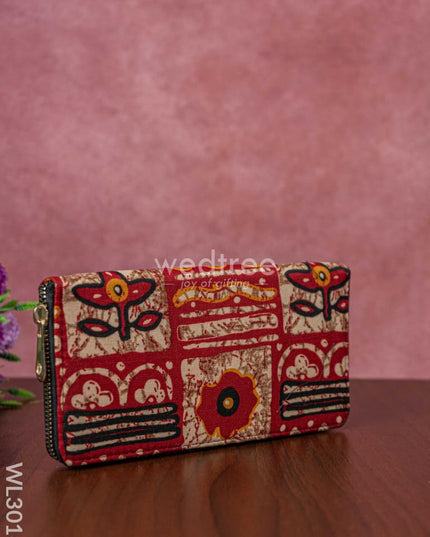 Printed Fabric Clutch With Faux Leather Handle - Wl3016 Clutches And Purses