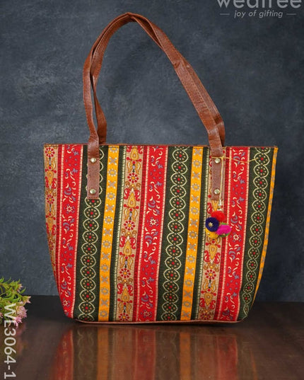 Printed Fabric Hand Bag With Leather Base - Wl3064 10 Regular Handbags