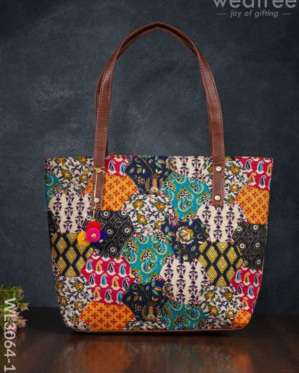 Printed Fabric Hand Bag With Leather Base - Wl3064 12 Regular Handbags