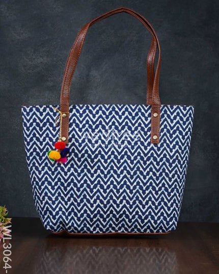 Printed Fabric Hand Bag With Leather Base - Wl3064 6 Regular Handbags