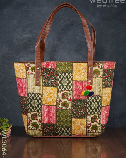 Printed Fabric Hand Bag With Leather Base - Wl3064 7 Regular Handbags
