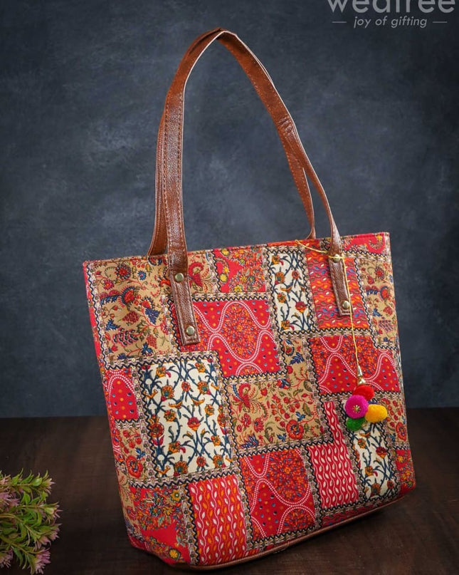 Printed Fabric Hand Bag With Leather Base - Wl3064 Regular Handbags