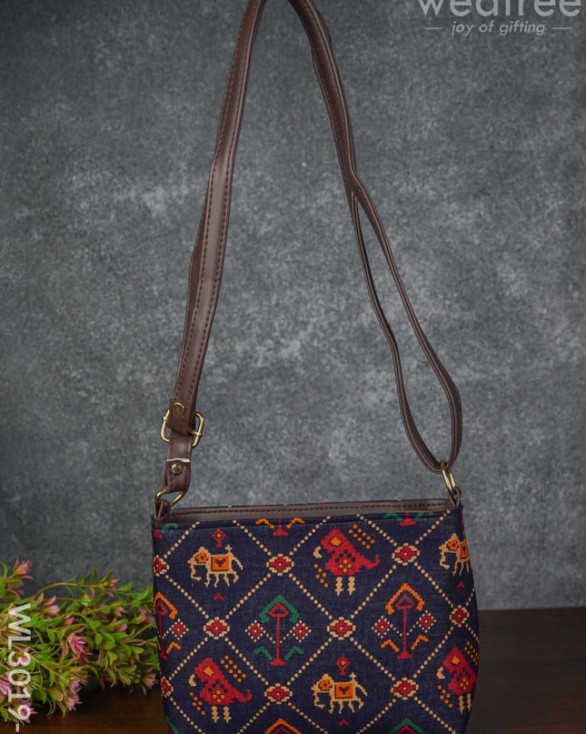 Printed Fabric Sling Bag With Faux Leather Handle - Wl3019-2 Bags