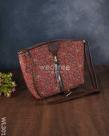 Printed Fabric Sling Bag - Wl3018 Bags