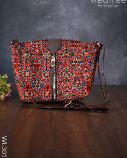 Printed Fabric Sling Bag - Wl3018 Bags