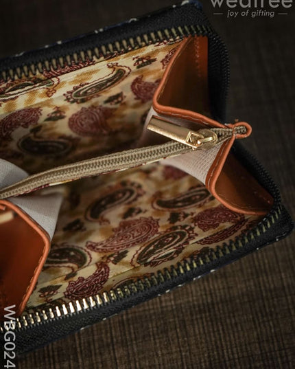 Printed Fabric Wallet - Wbg0240 Clutches & Purses