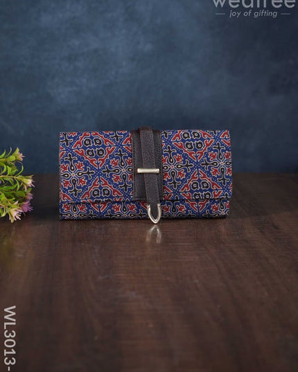 Printed Fabric Wallet With Flip Lock - Wl3013 1 Clutches And Purses