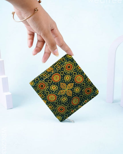 Printed Wallet - WBG2039 - Clutches & Purses