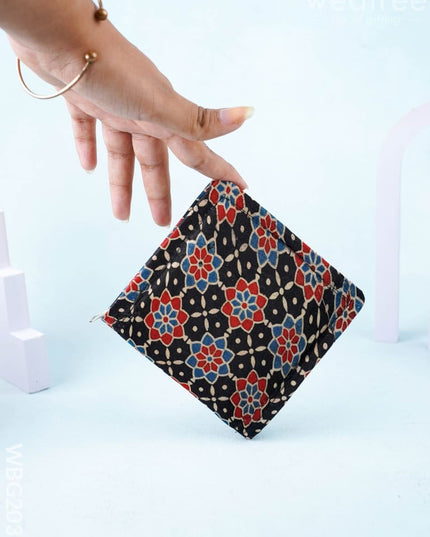Printed Wallet - WBG2039 - Clutches & Purses