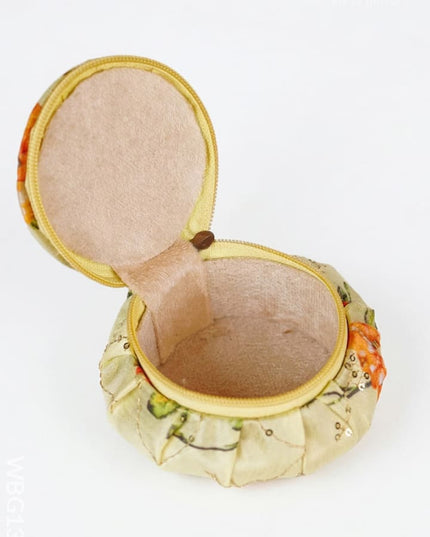 Round Floral Embroidery Bangle Holder - WBG1323 - Jewellery Holders RG