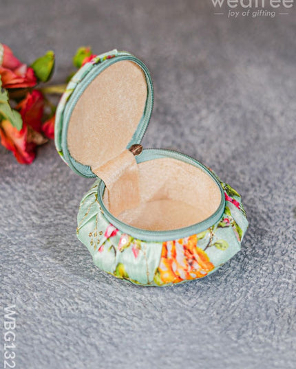 Round Floral Embroidery Bangle Holder - WBG1323 - Jewellery Holders RG
