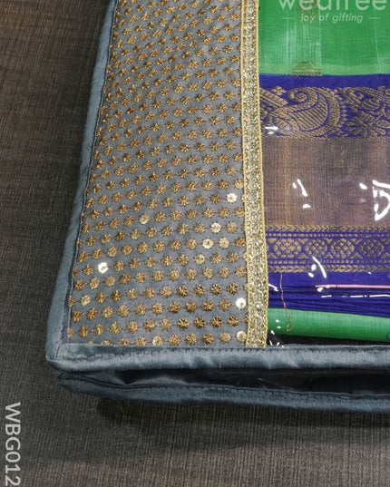 Saree Cover With Embroidered Chumki (Medium) - 3Inches Wbg0124 Bags