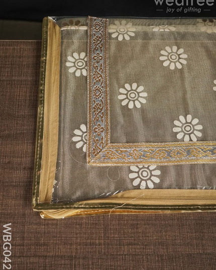 Single Saree Cover With Zari Border In Centre - Wbg0425 Bags