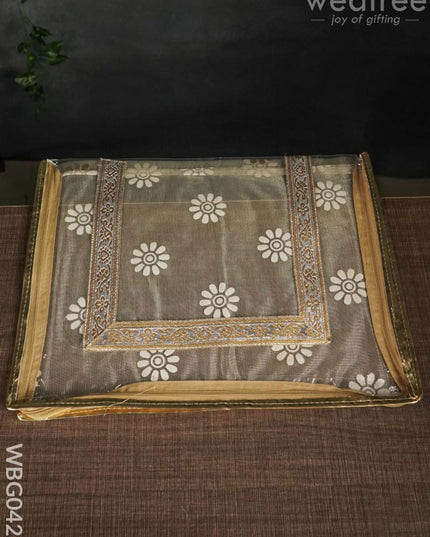 Single Saree Cover With Zari Border In Centre - Wbg0425 Bags