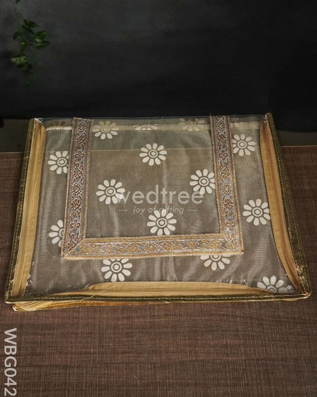 Single Saree Cover With Zari Border In Centre - Wbg0425 Bags