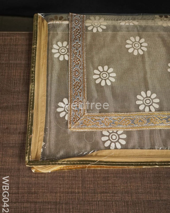 Single Saree Cover With Zari Border In Centre - Wbg0425 Bags