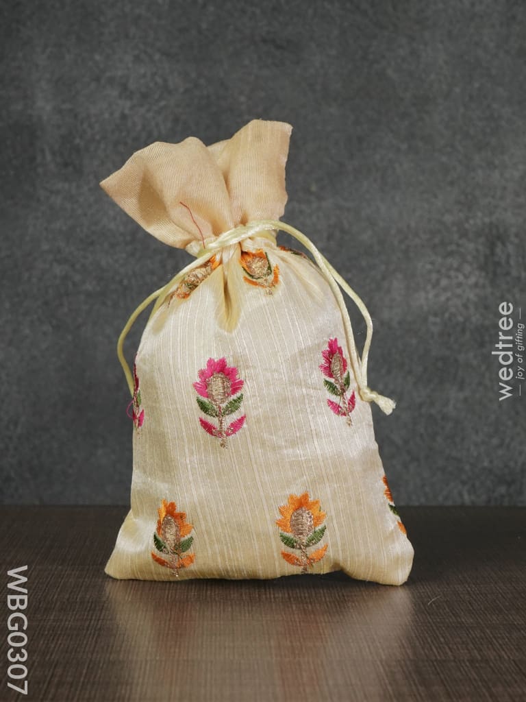 String Bag With Floral Embroidery - Wbg0307 Bags