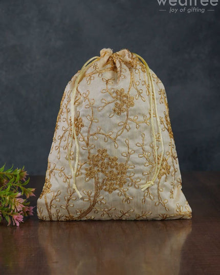 String Bag With Floral Embroidery - Wbg0947 Bags