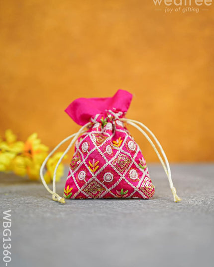 String Bag With Embroidery Work (5 X 4) - Wbg1360-1 Favor Bags