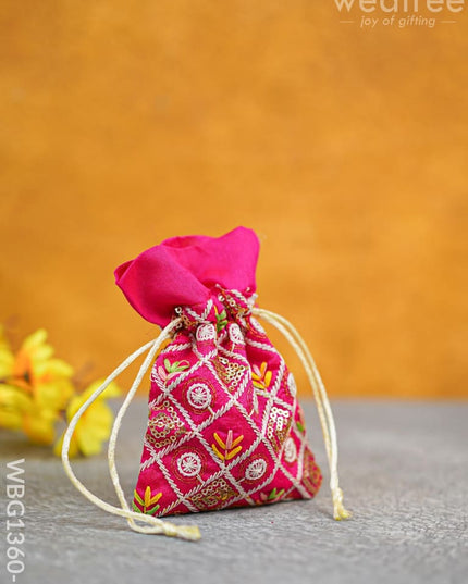 String Bag With Embroidery Work (5 X 4) - Wbg1360-1 Favor Bags