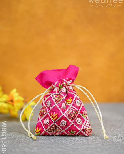 String Bag With Embroidery Work (5 X 4) - Wbg1360-1 Favor Bags
