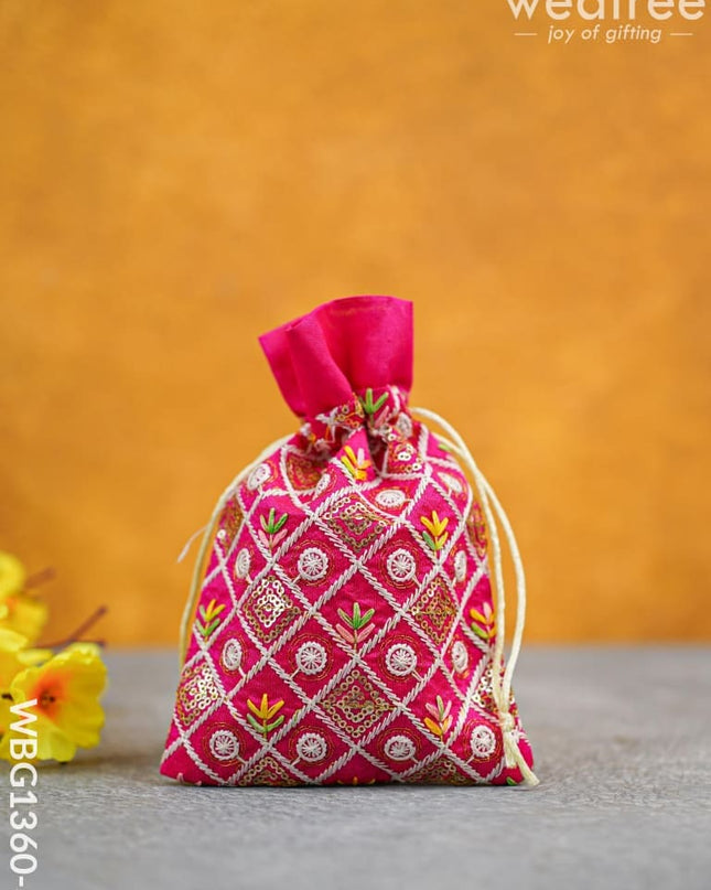 String Bag With Embroidery Work (9 X 7) - Wbg1360-3 Favor Bags