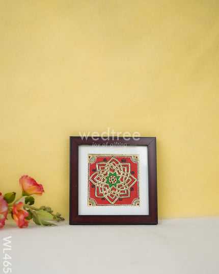 Tanjore Art Photo Frame - Kolam Design Wl4654 Painting