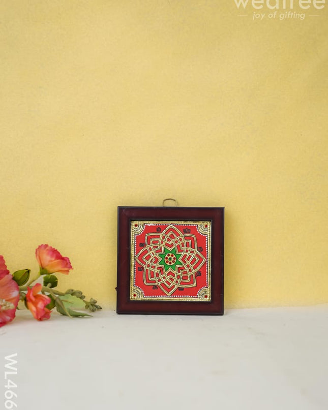 Tanjore Art Photo Frame - Kolam Design Wl4660 Painting
