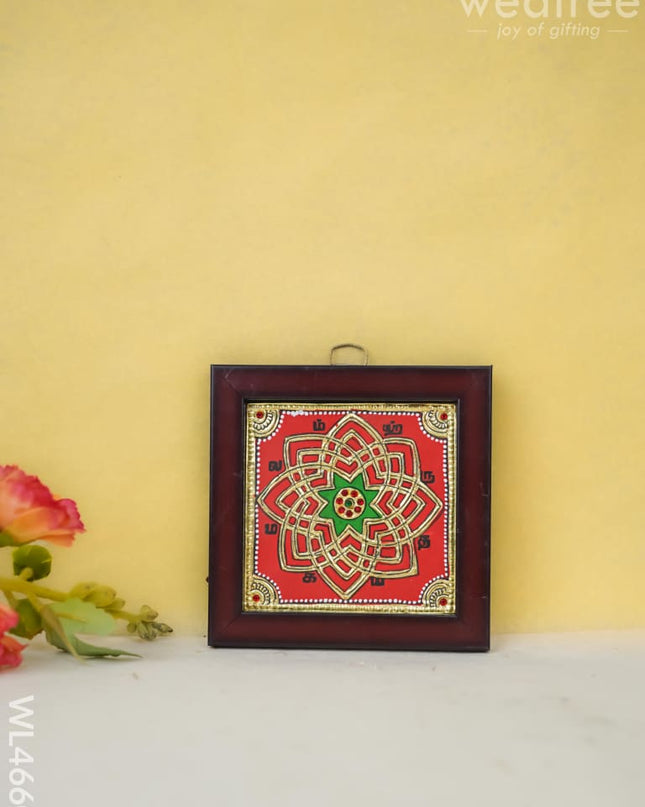 Tanjore Art Photo Frame - Kolam Design Wl4660 Painting