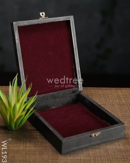 Tanjore Painted Jewel Box (6.5 X 5.5) - Wl1936 Wooden Utility